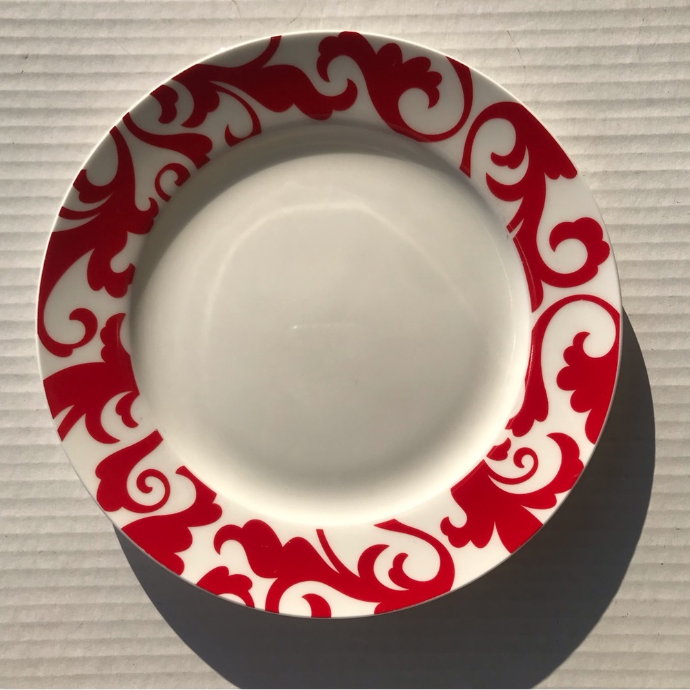 Set Of 2 Ciroa “Fiori Red” Fine Bone China Salad/Dessert Plates 8”